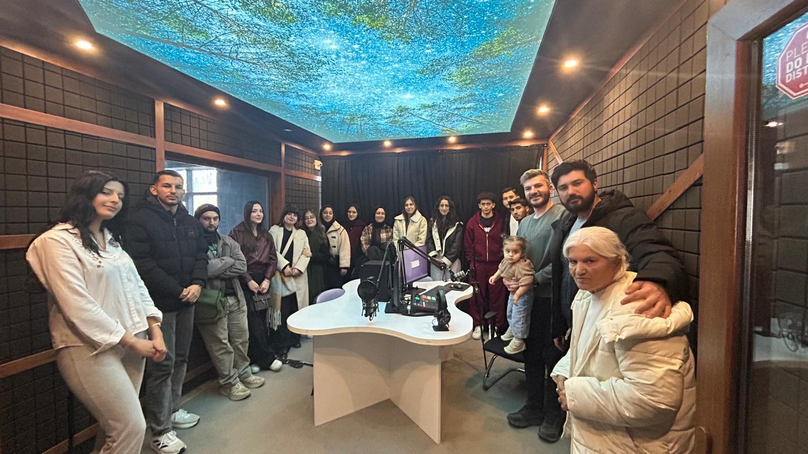 Bayburt Üniversitesi Öğrencileri Üni FM’i Ziyaret Etti