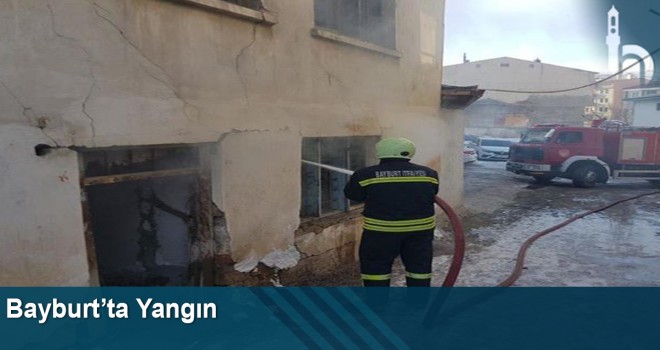 Karasakal Mahallesi’nde Terk Edilmiş Evde Yangın Korkuttu
