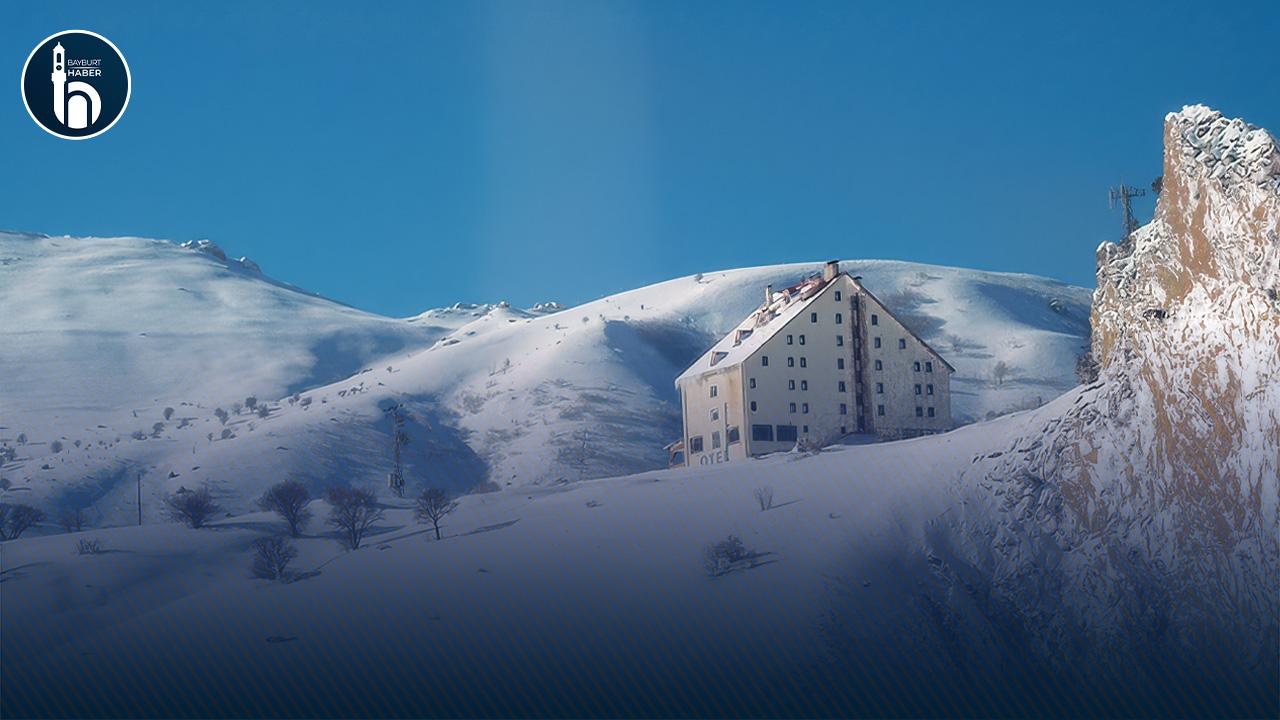 Bayburt’ta Kayak Hayal Oldu, Kop Merkez Hâlâ Kapalı!