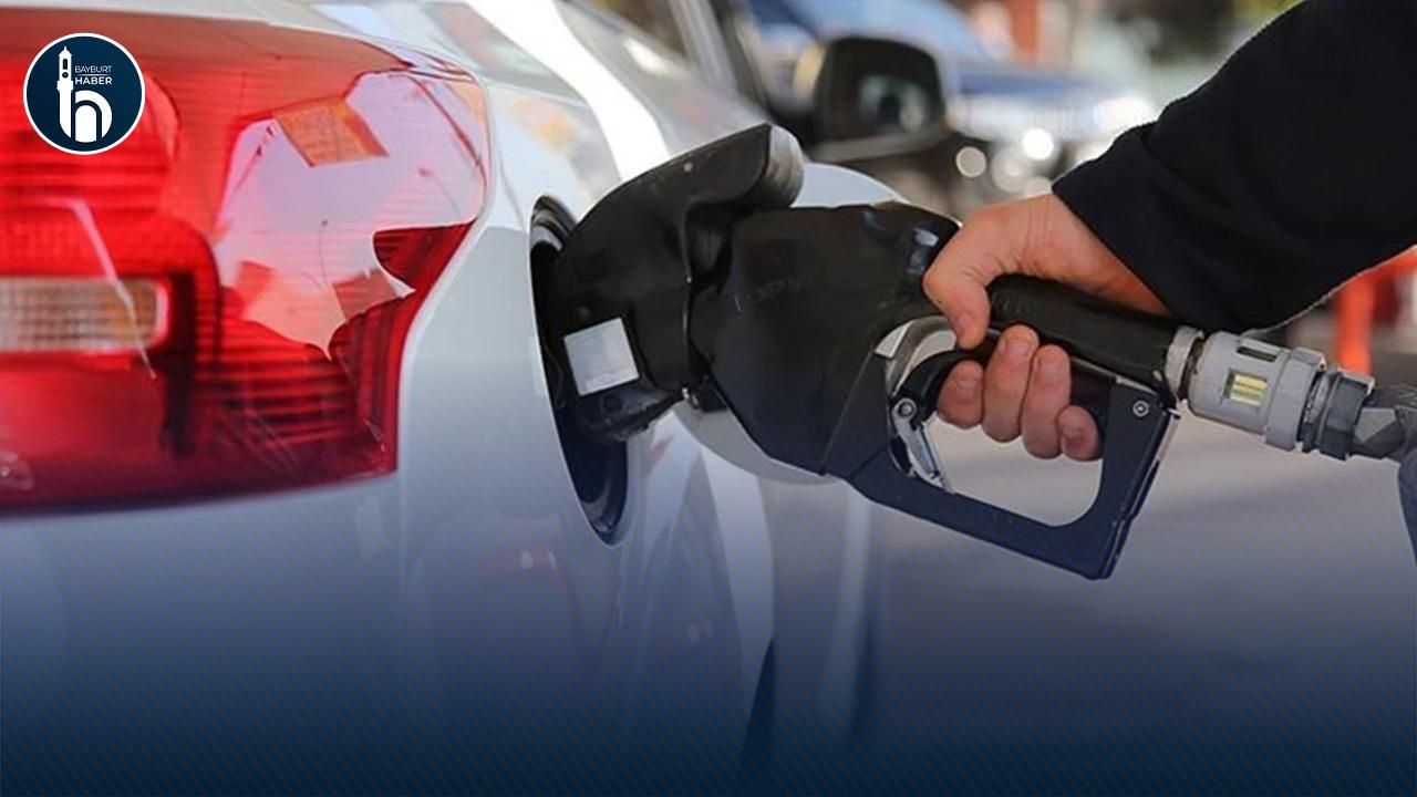 Motorine Gece Yarısı Zam: Litre Fiyatı 1,08 Lira Arttı