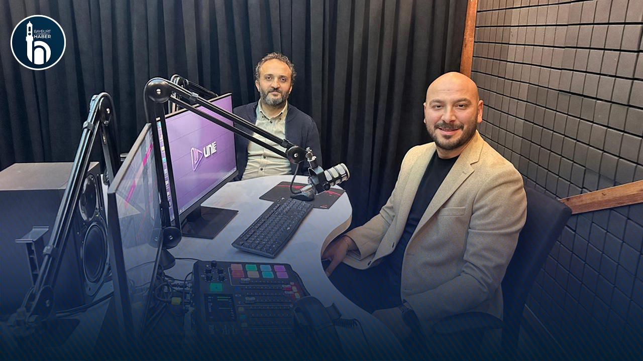 Üni FM’de Doç Dr. Kürşat Kara Uyardı: “Dijital Vicdan Toplumsal Duyarlılığı Zayıflatıyor”