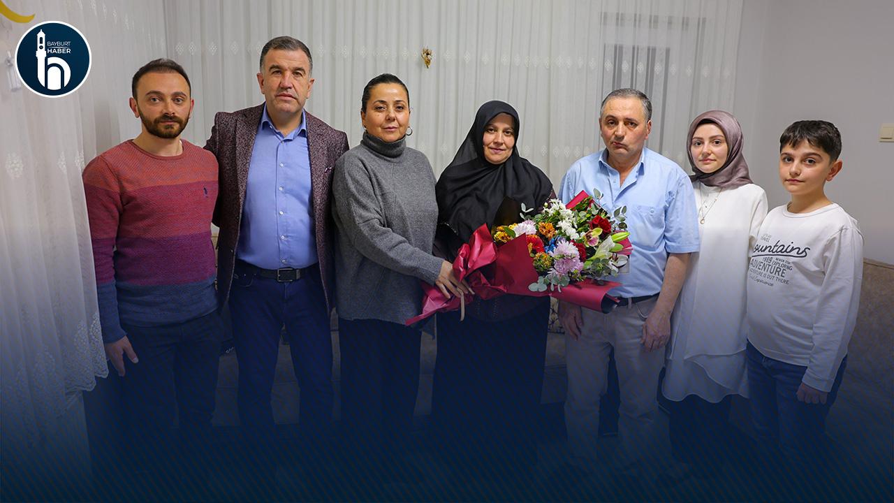 Bayburt Valisi Eldivan Esentepe’de Gazi Ailesine Konuk Oldu
