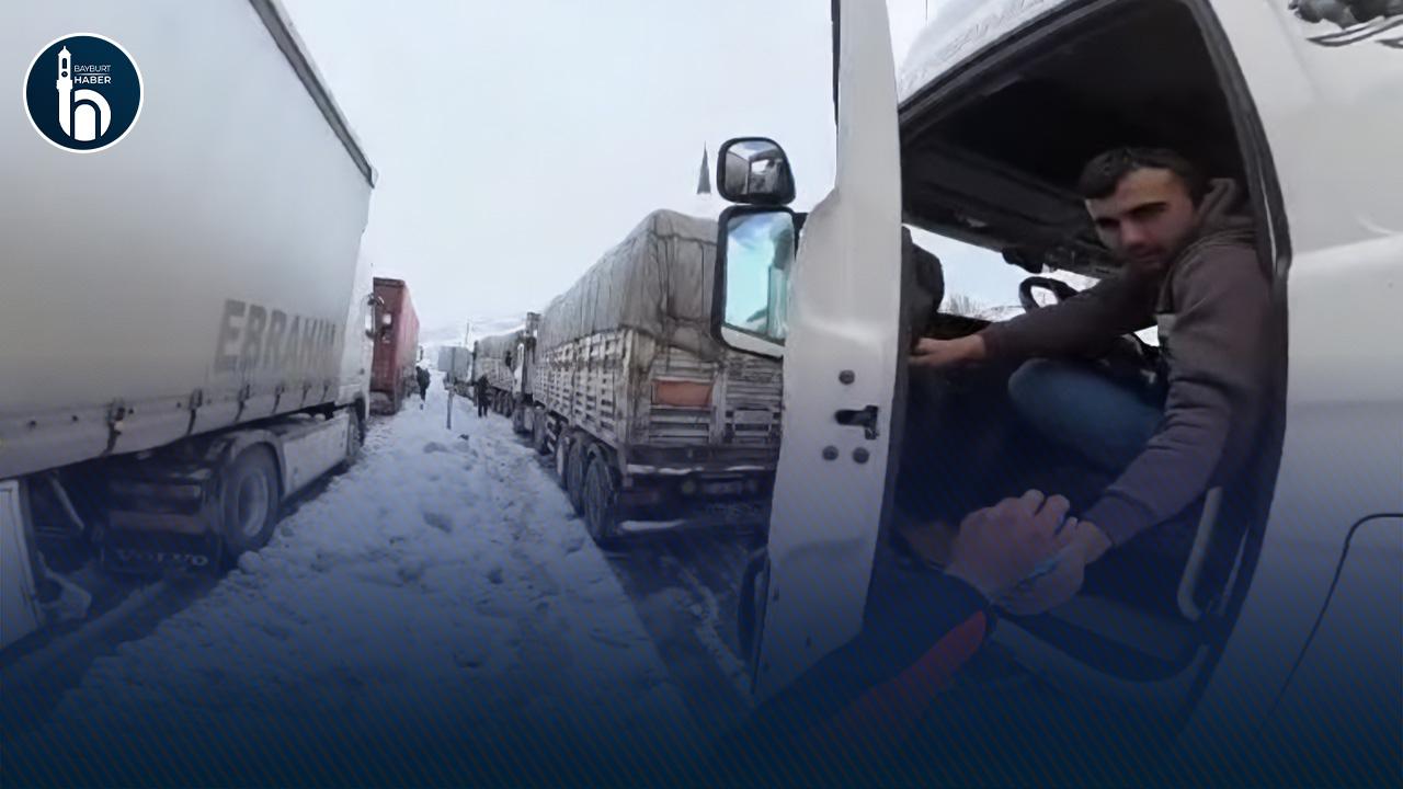Kop Geçidi’nde Yoğun Kar Ulaşımı Durma Noktasına Getirdi