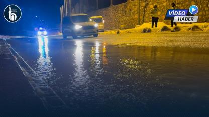 Bayburt Kaleardı Mahallesi'nde Su Borusu Patladı