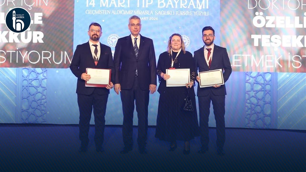 Bayburtlu Sağlık Çalışanlarına İstanbul’da Anlamlı Ödül