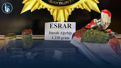 Bayburt’ta 1 Kilo 218 Gram Esrar Ele Geçirildi