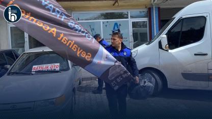 Bayburt’ta Geçişi Engelleyen Duba ve Flamalar Kaldırılıyor