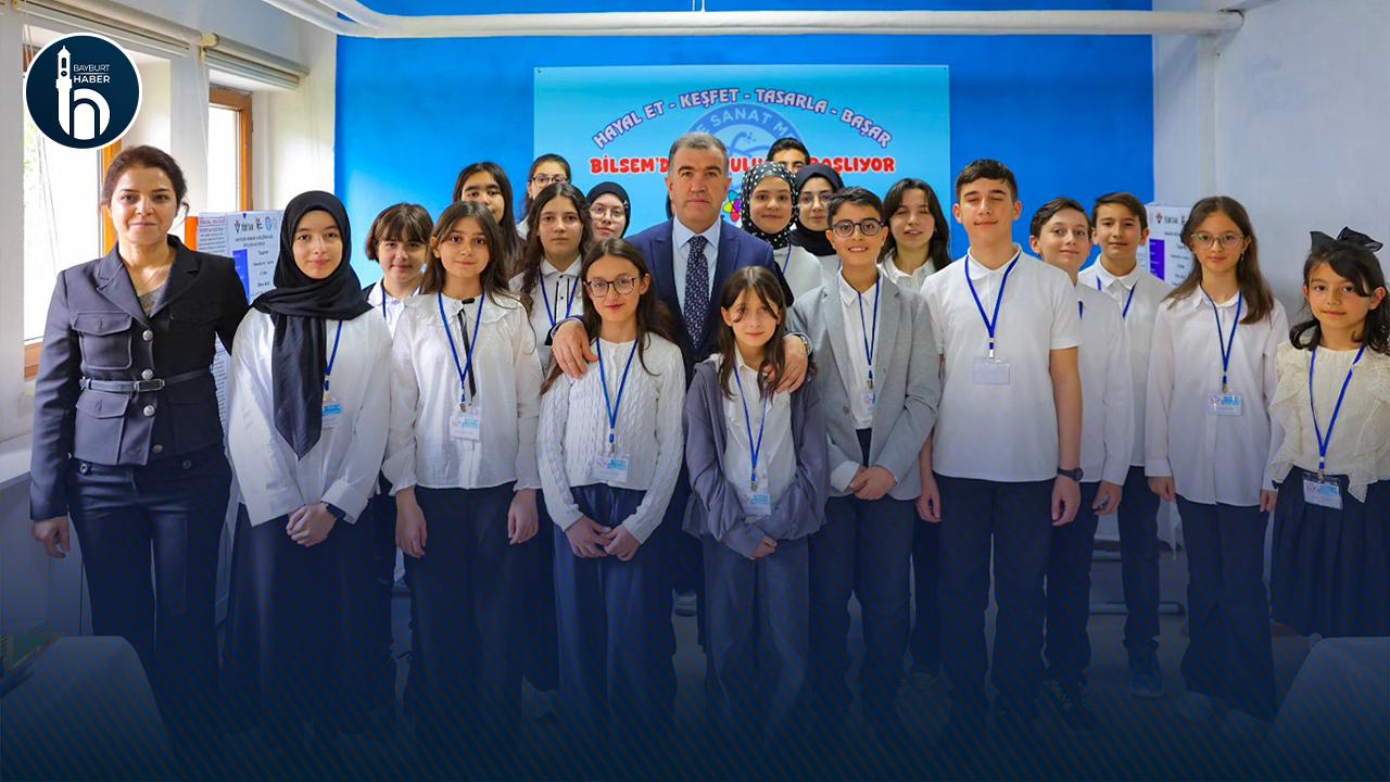 Bayburt Bilim ve Sanat Merkezinde TÜBİTAK Fuarı Açıldı