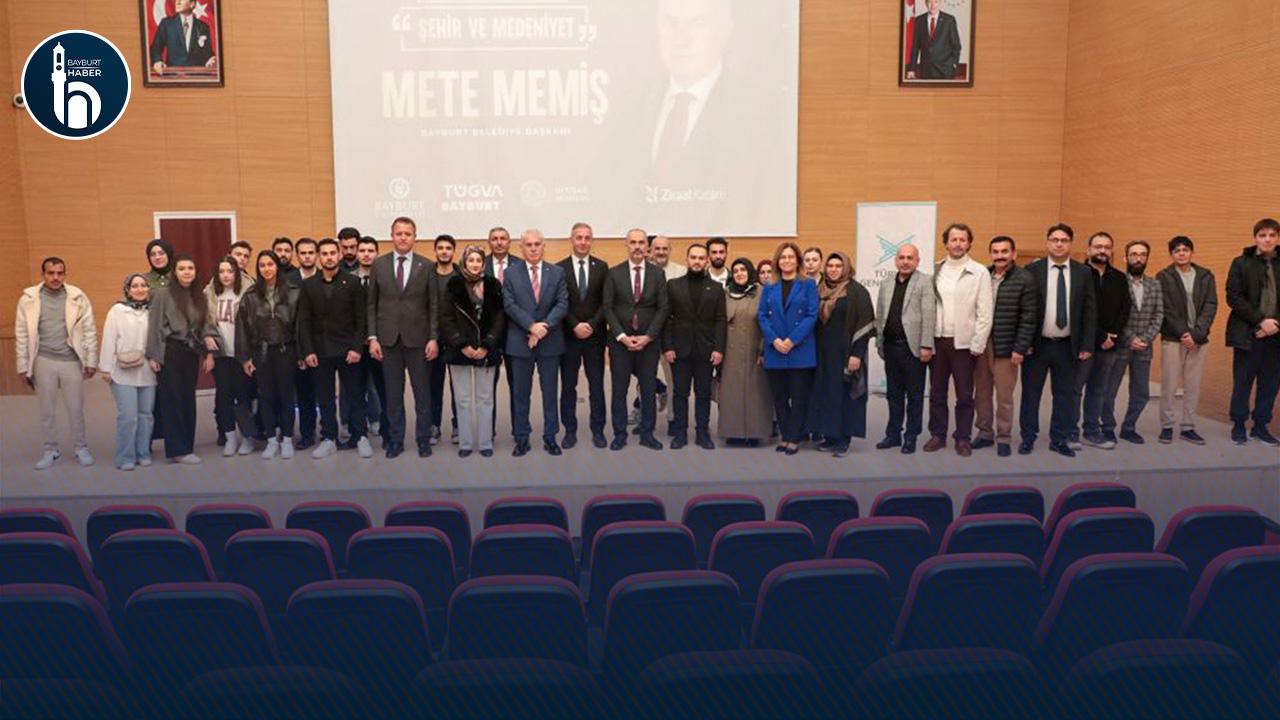 Belediye Başkanı Memiş İhtisas Akademi’de Gençlerle Buluştu