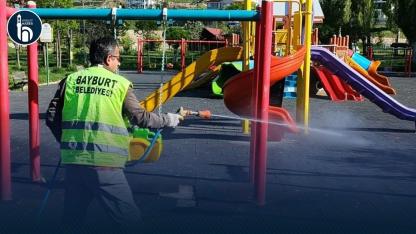 Bayburt'ta Park ve Yeşil Alanlarda Kene İlaçlaması
