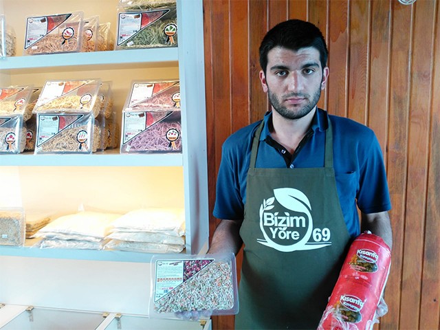 Bayburt Organik Pazarı Açıldı: Yöresel Lezzetler Halkla Buluştu