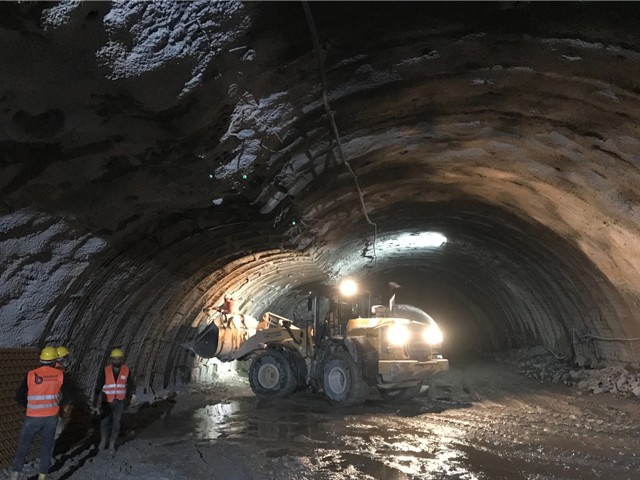 Kop Dağı Tüneli İnşaatında Patlama
