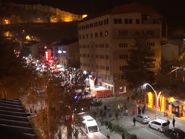 Bayburt’ta Belediye Binasında İntihar Girişimi Son Anda Önledi