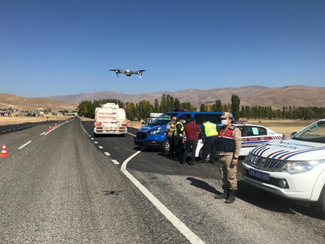 Bayburt–Araklı Yolunda Jandarmadan Drone Destekli Denetim